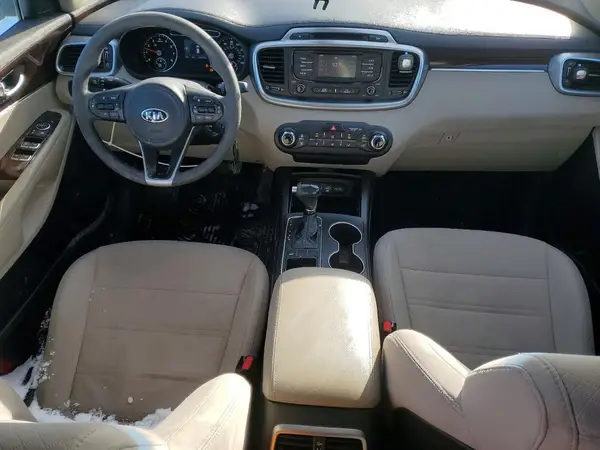 5XYPG4A37HG274036 2017 KIA SORENTO - Image 8