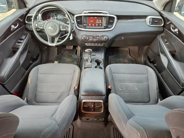 5XYPG4A37HG279821 2017 KIA SORENTO - Image 8