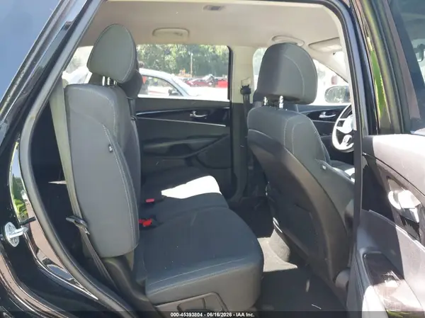 5XYPG4A37HG281925 2017 KIA SORENTO - Image 8