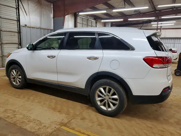 5XYPG4A37HG282685 2017 KIA SORENTO - Image 2