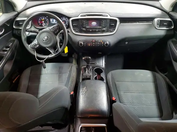 5XYPG4A37HG282685 2017 KIA SORENTO - Image 8