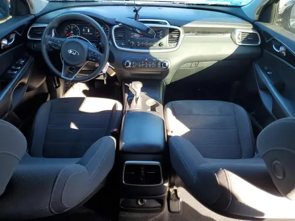 5XYPG4A37HG283092 2017 KIA SORENTO - Image 8