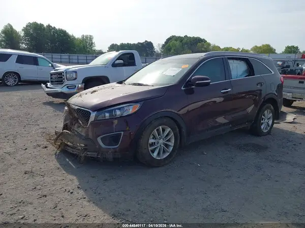 5XYPG4A37HG286669 2017 KIA SORENTO - Image 2