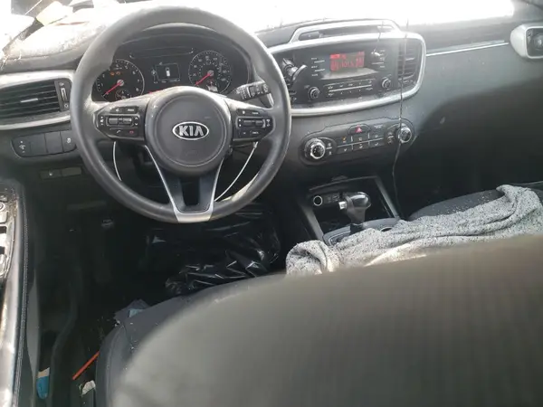 5XYPG4A37HG286719 2017 KIA SORENTO - Image 8