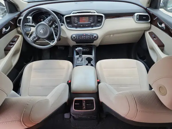5XYPG4A37HG288597 2017 KIA SORENTO - Image 8