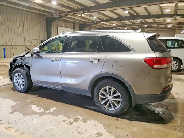 5XYPG4A37HG297378 2017 KIA SORENTO - Image 2