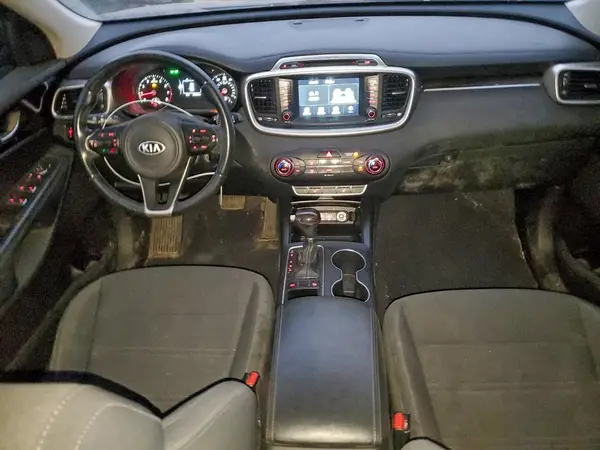 5XYPG4A37HG298126 2017 KIA SORENTO - Image 8