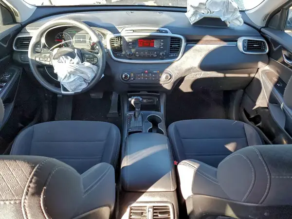5XYPG4A37HG299390 2017 KIA SORENTO - Image 8