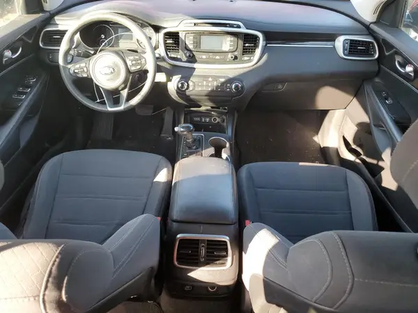 5XYPG4A37HG300036 2017 KIA SORENTO - Image 8