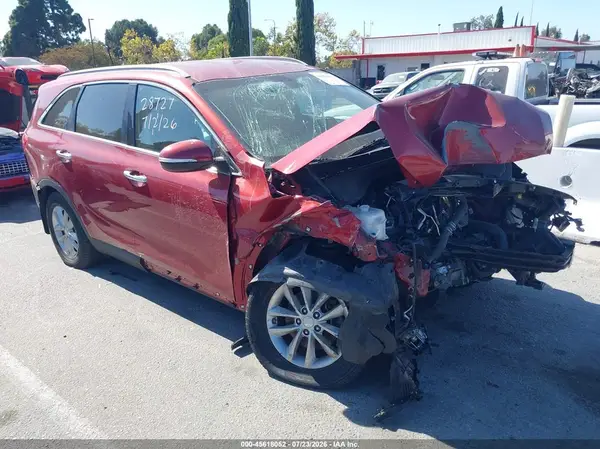 5XYPG4A37HG300635 2017 KIA SORENTO - Image 1