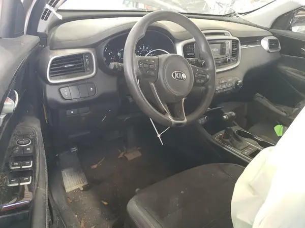 5XYPG4A37HG301171 2017 KIA SORENTO - Image 8