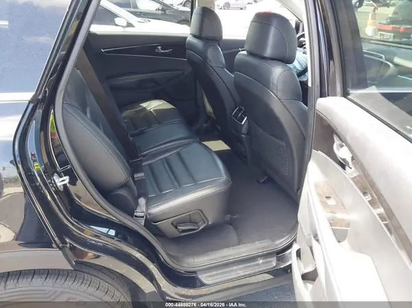 5XYPG4A37HG303387 2017 KIA SORENTO - Image 8
