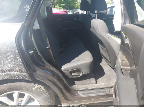 5XYPG4A37HG317306 2017 KIA SORENTO - Image 8