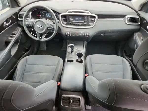 5XYPG4A37HG328273 2017 KIA SORENTO - Image 8