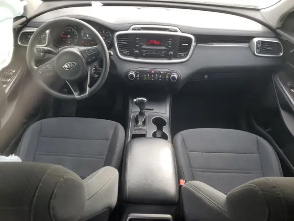5XYPG4A37HG329861 2017 KIA SORENTO - Image 8