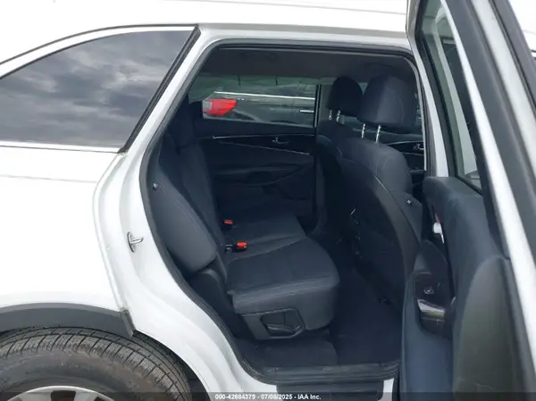 5XYPG4A37JG338436 2018 KIA SORENTO - Image 8