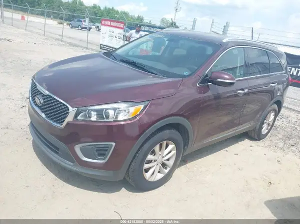 5XYPG4A37JG340249 2018 KIA SORENTO - Image 2
