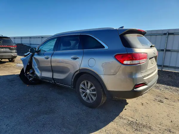 5XYPG4A37JG344687 2018 KIA SORENTO - Image 2
