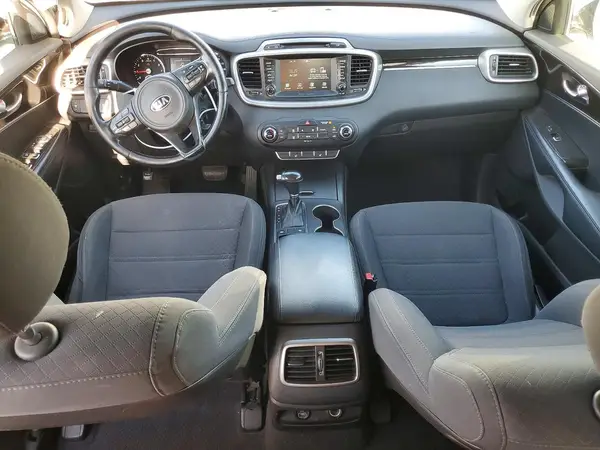 5XYPG4A37JG348044 2018 KIA SORENTO - Image 8