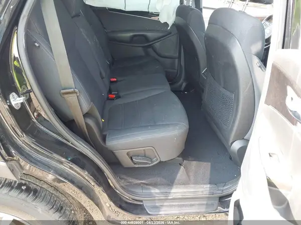 5XYPG4A37JG348240 2018 KIA SORENTO - Image 8