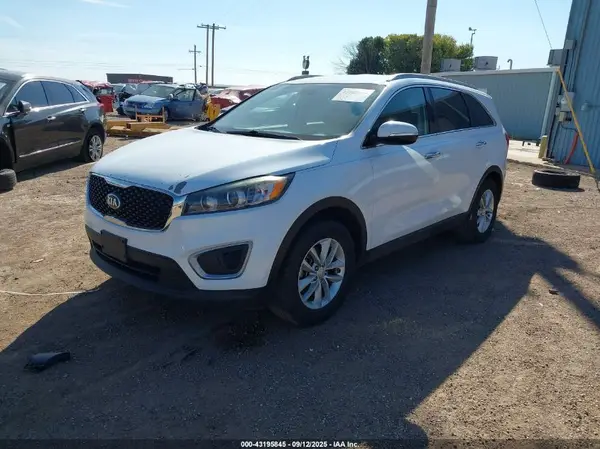 5XYPG4A37JG349064 2018 KIA SORENTO - Image 2