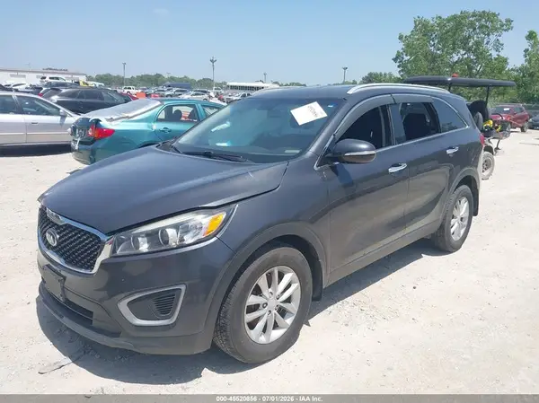 5XYPG4A37JG349324 2018 KIA SORENTO - Image 2