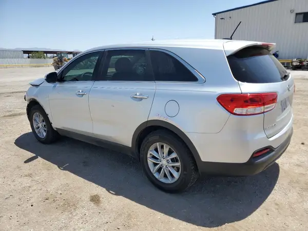 5XYPG4A37JG350330 2018 KIA SORENTO - Image 2
