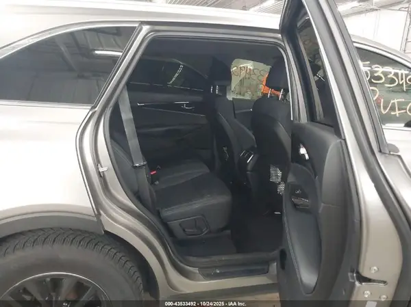 5XYPG4A37JG357276 2018 KIA SORENTO - Image 8