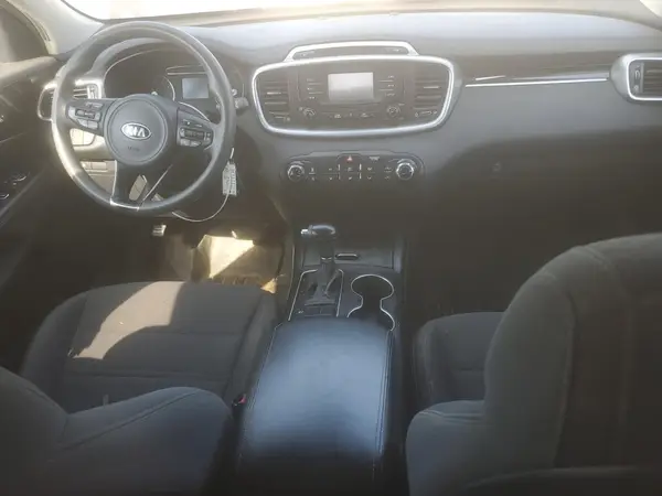 5XYPG4A37JG358900 2018 KIA SORENTO - Image 8