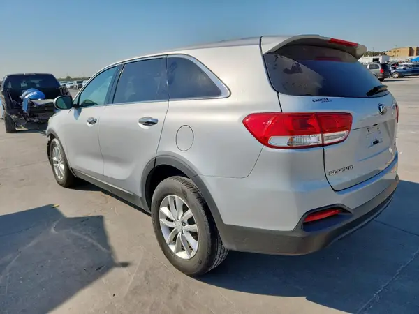 5XYPG4A37JG370755 2018 KIA SORENTO - Image 2