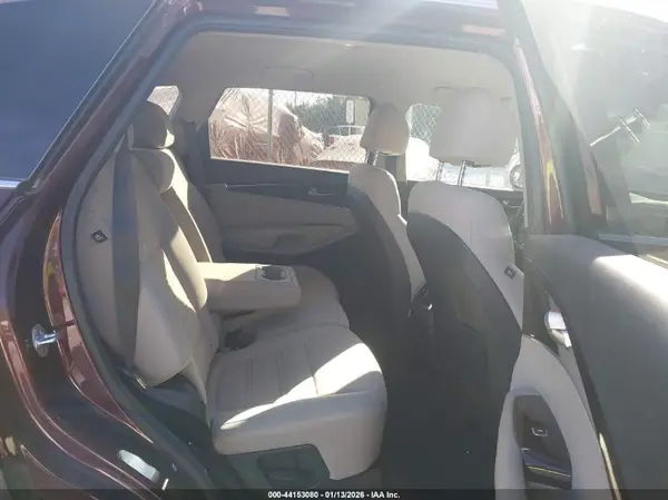 5XYPG4A37JG386602 2018 KIA SORENTO - Image 8