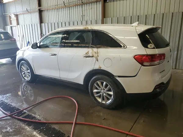 5XYPG4A37JG386812 2018 KIA SORENTO - Image 2