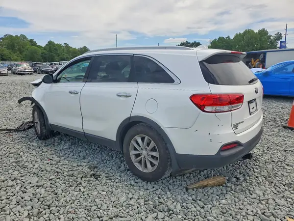 5XYPG4A37JG388186 2018 KIA SORENTO - Image 2