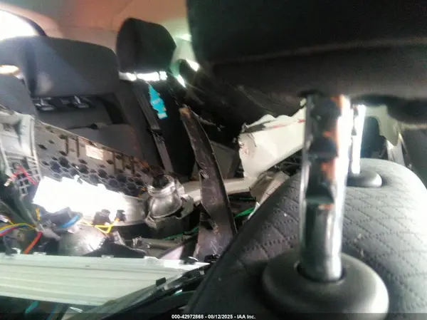 5XYPG4A37JG388933 2018 KIA SORENTO - Image 8