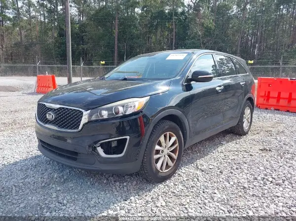 5XYPG4A37JG396532 2018 KIA SORENTO - Image 2