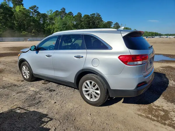 5XYPG4A37JG402183 2018 KIA SORENTO - Image 2