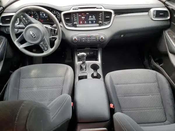 5XYPG4A37JG402281 2018 KIA SORENTO - Image 8