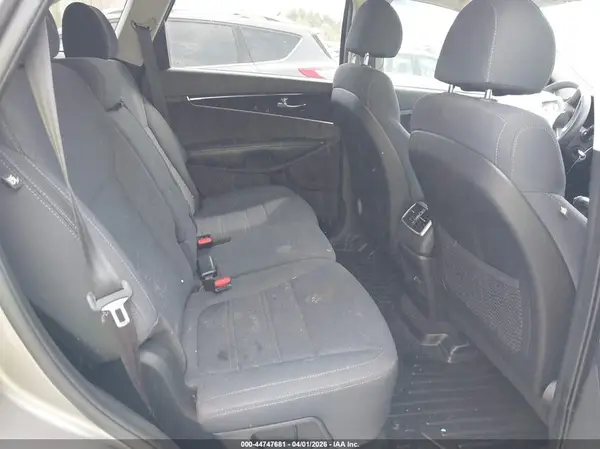 5XYPG4A37JG403639 2018 KIA SORENTO - Image 8