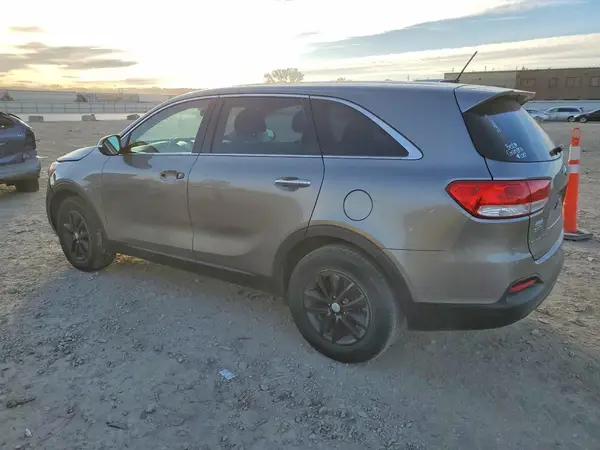 5XYPG4A37JG407187 2018 KIA SORENTO - Image 2