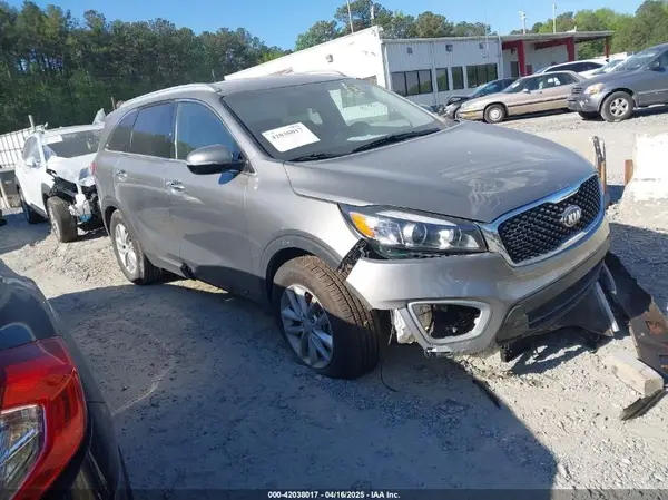 5XYPG4A37JG407383 2018 KIA SORENTO - Image 1