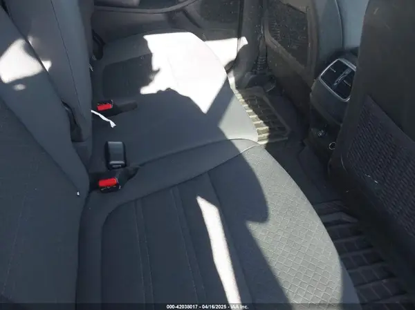 5XYPG4A37JG407383 2018 KIA SORENTO - Image 8