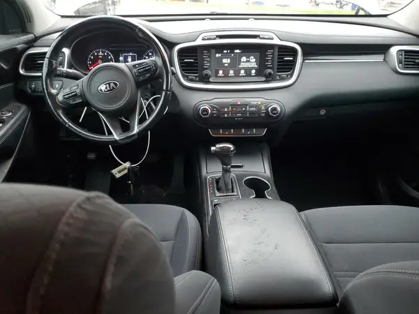 5XYPG4A37JG410929 2018 KIA SORENTO - Image 8