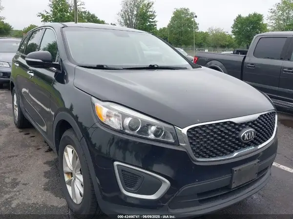 5XYPG4A37JG412910 2018 KIA SORENTO - Image 1