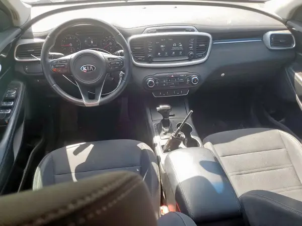 5XYPG4A37JG413619 2018 KIA SORENTO - Image 8