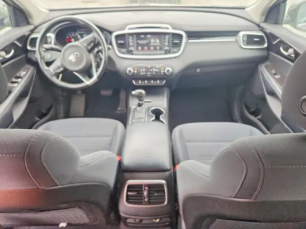 5XYPG4A37JG418478 2018 KIA SORENTO - Image 8