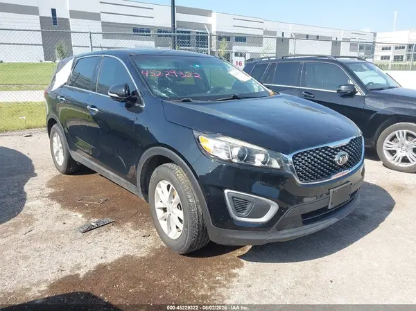 5XYPG4A37JG418612 2018 KIA SORENTO - Image 1