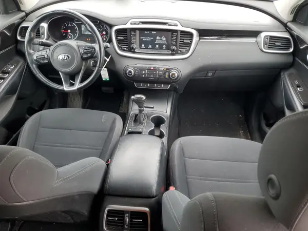 5XYPG4A37JG423132 2018 KIA SORENTO - Image 8