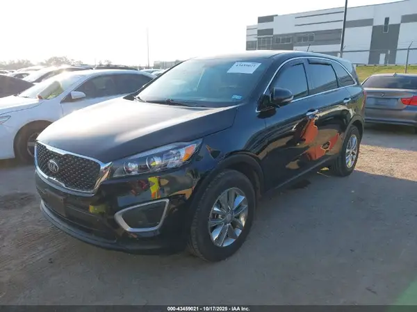 5XYPG4A37JG425852 2018 KIA SORENTO - Image 2