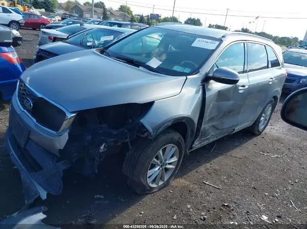 5XYPG4A37KG434066 2019 KIA SORENTO - Image 2