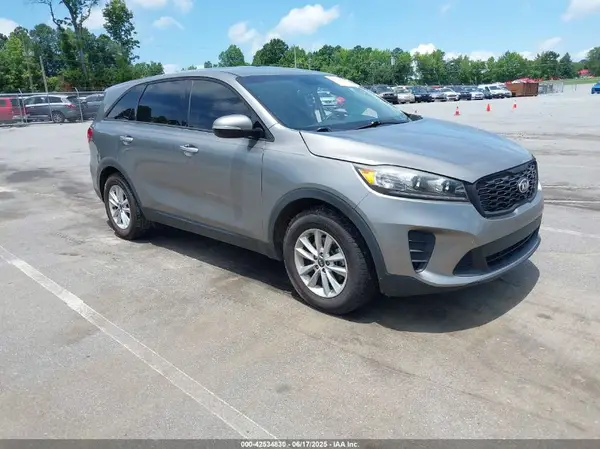 5XYPG4A37KG438974 2019 KIA SORENTO - Image 1